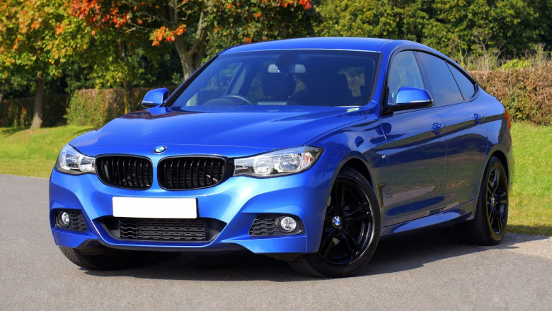 Top 10 Scenic Drives with Our Rental Cars
