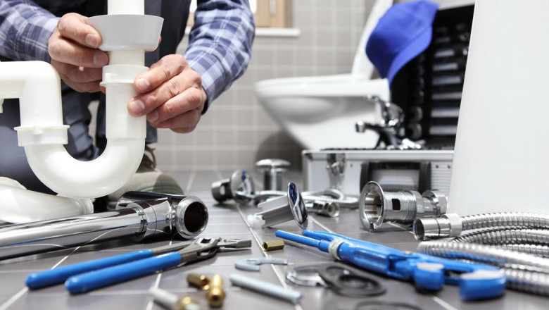 Planning a Bathroom Remodel? Here's Why You Need a Plumber in Holly Springs