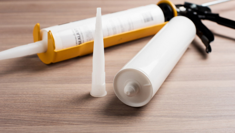 Exploring the Adhesives and Sealants Market: The Hidden Heroes of Modern Manufacturing
