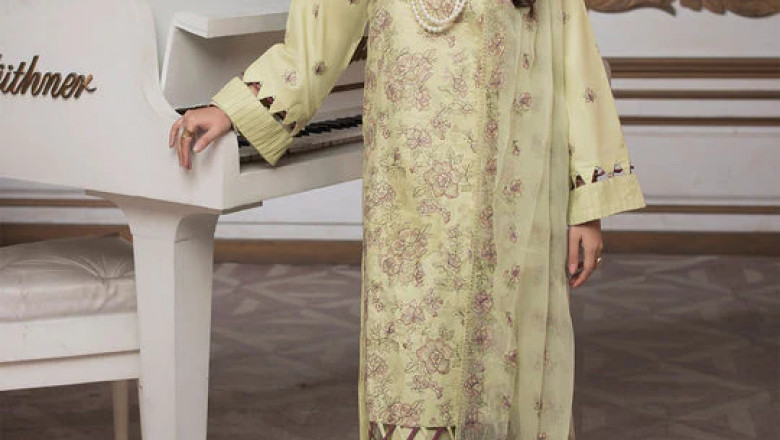 The Appeal of Sanam Saeed 3-Piece Unstitched Suits: A Shopping Experience Like No Other