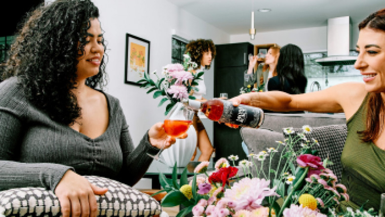 Discover Mom Water Flavors & Low-Sugar Wines Online