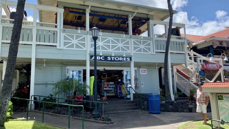 What Grocery Stores Are Like in Kona and Long Beach