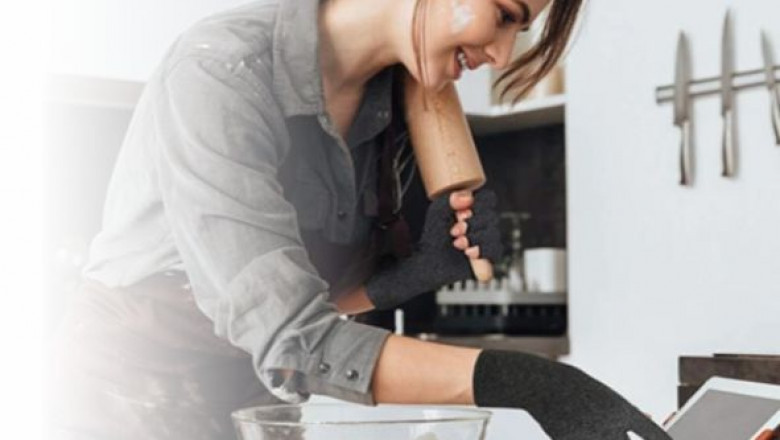 Ease Hand Discomfort Naturally with Magno Gloves