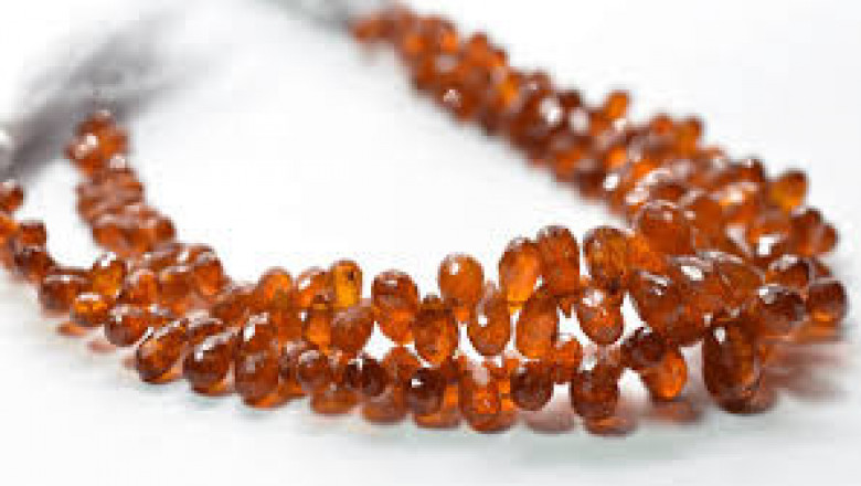 How to Pair Orange Kyanite Jewelry with Neutral Colors