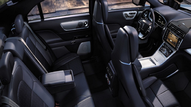 Ride in Elegance with Famous Drive’s Premier Limo Service NYC