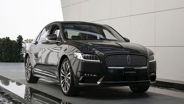 Ride in Style with the Best Luxury Chauffeur Service in CT – Famous Drive