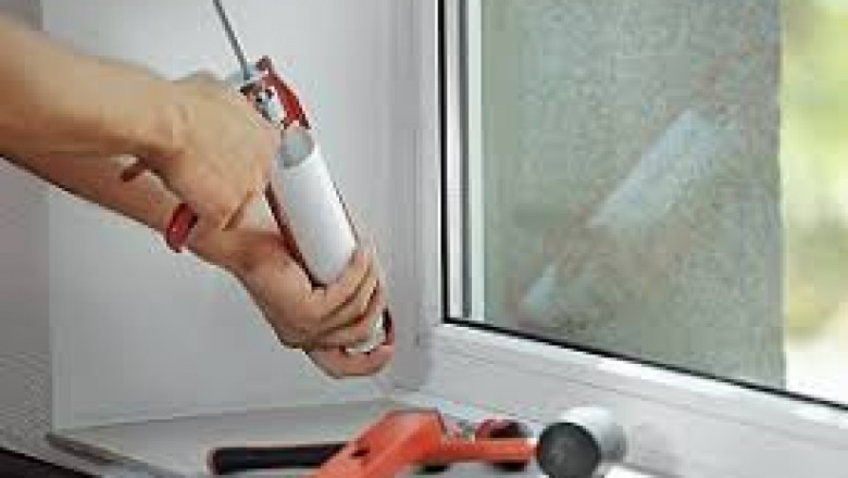 What Should You Expect from Professional Caulking Services?