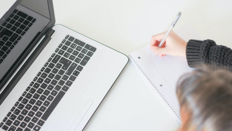 Top Reasons to Hire a Biography Writing Company in 2025