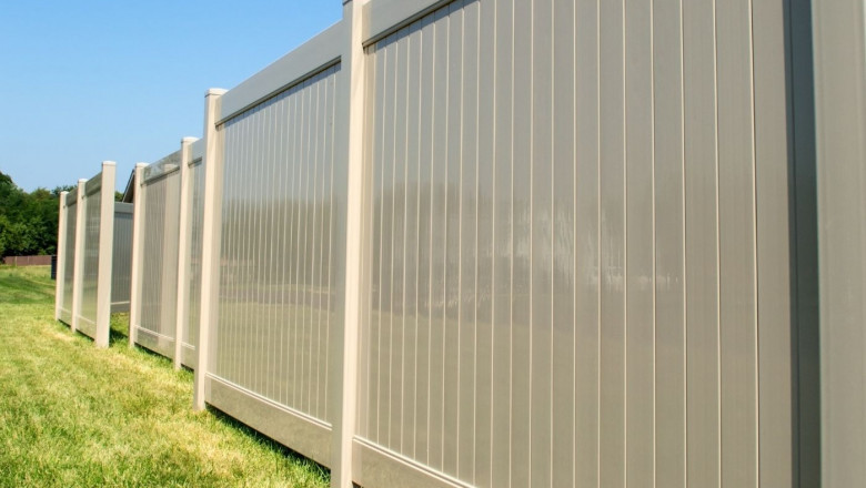 How to Personalize Your Vinyl Fence for Style and Function