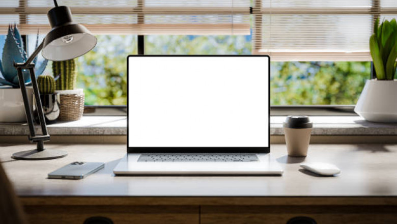 Buy Your Next Laptop or Printer with Confidence at Acom
