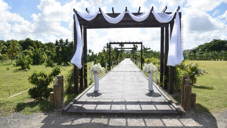 Rustic Outdoor Weddings at Rancho Luna Farm