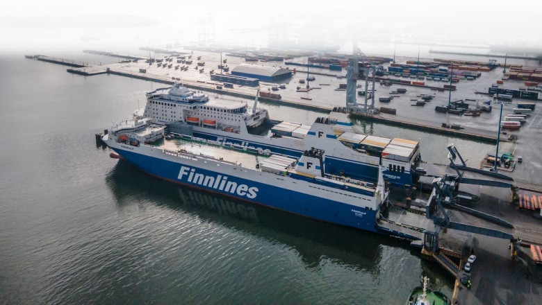 The Ultimate Guide to Ocean Freight Shipping and International Container Shipping