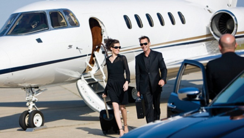 Experience Unmatched Luxury with Airport Limo Service NYC