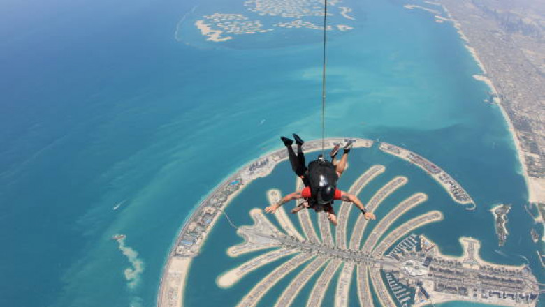 Skydive Palm Drop vs. Desert Drop Zone: Which One Should You Choose?