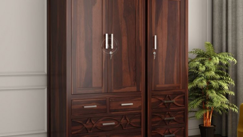 Smart Almari Design in Room for Modern Living Spaces