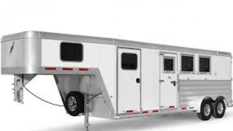 How Featherlite Horse Trailers Stand Out in the Market