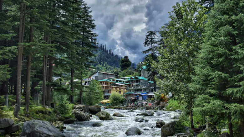 Monsoon Drives in the Hills: Is It Safe to Travel by Car?