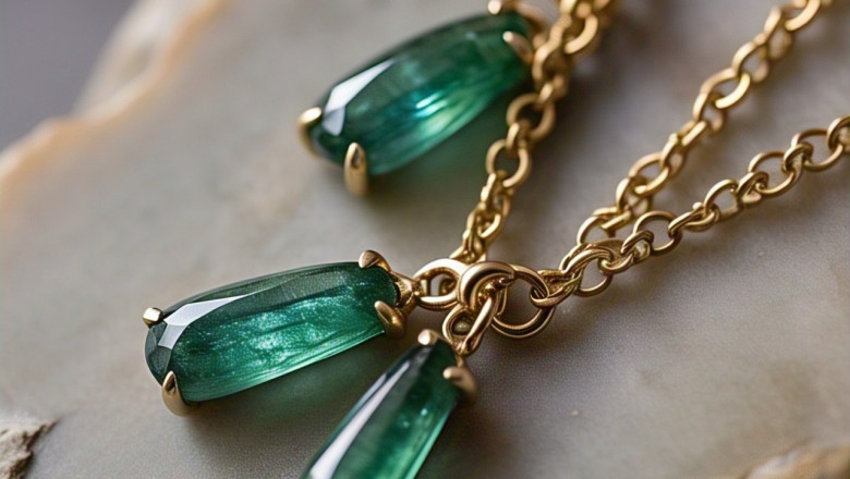 Green Kyanite Jewelry: Fashionable Strength To Your Specific Fashion