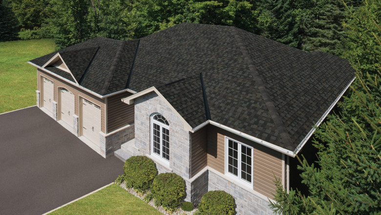 Essential Roofing Services in Florida: Repair, Metal & Emergency Help 2/2