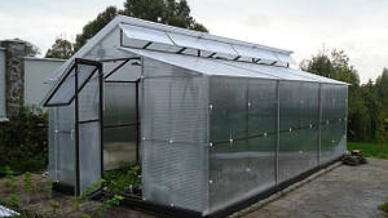 Greenhouses, Irrigation & Heating Systems by EKO TEPLYTSIA