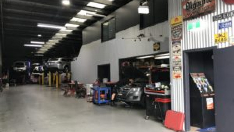 Mechanic Frankston, Car Service & Repair, RWC, Logbook Service