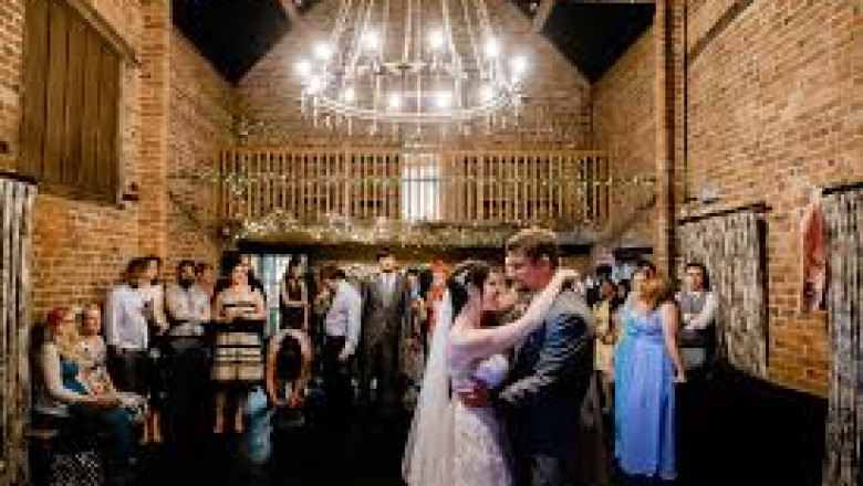 Curradine Barns Photos: Capturing the Magic of Your Wedding Day